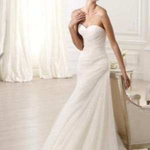 Pronovias Orel Wedding Gown size 8/6